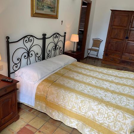 Agriturismo Villa Luca SantʼAgata di Militello Exterior foto